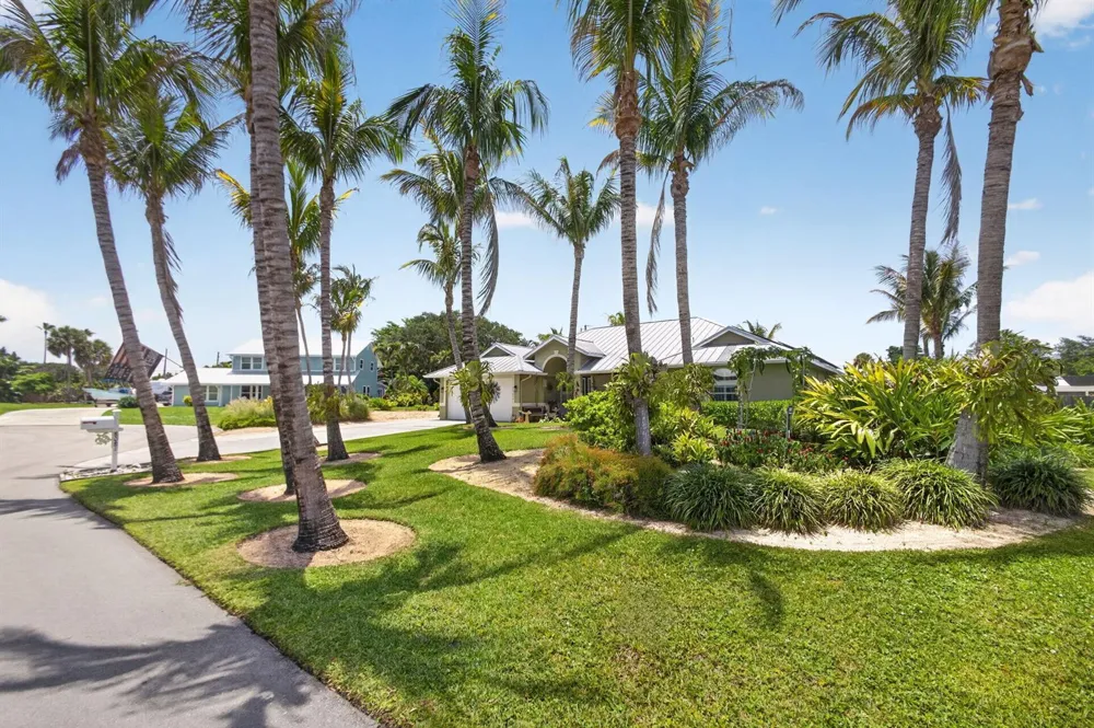 8081 SE Shiloh Terrace Hobe Sound, FL 33455