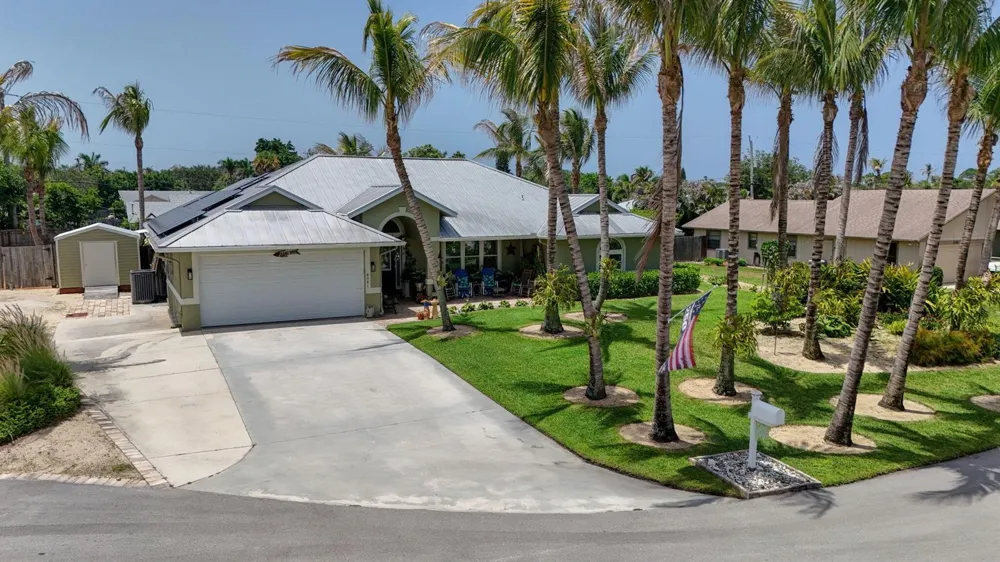 8081 SE Shiloh Terrace Hobe Sound, FL 33455