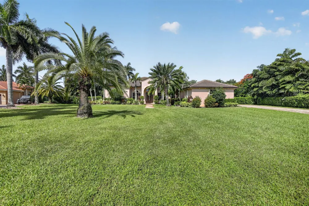 3143 SW 141st Terrace Davie, FL 33330