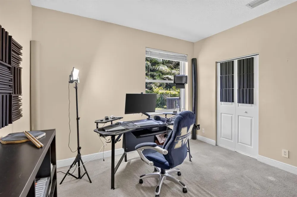 3143 SW 141st Terrace Davie, FL 33330