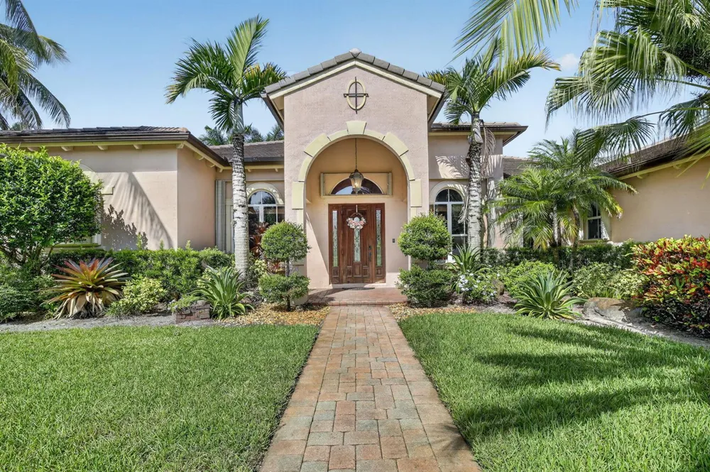 3143 SW 141st Terrace Davie, FL 33330