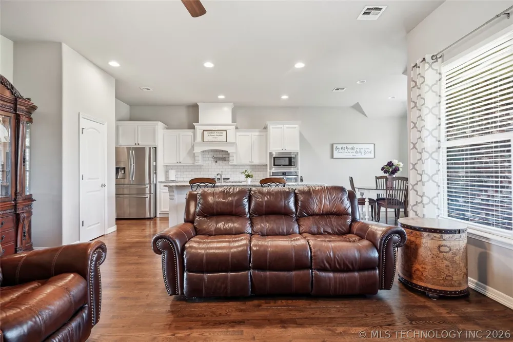 138 W 130th Street S Jenks, OK 74037