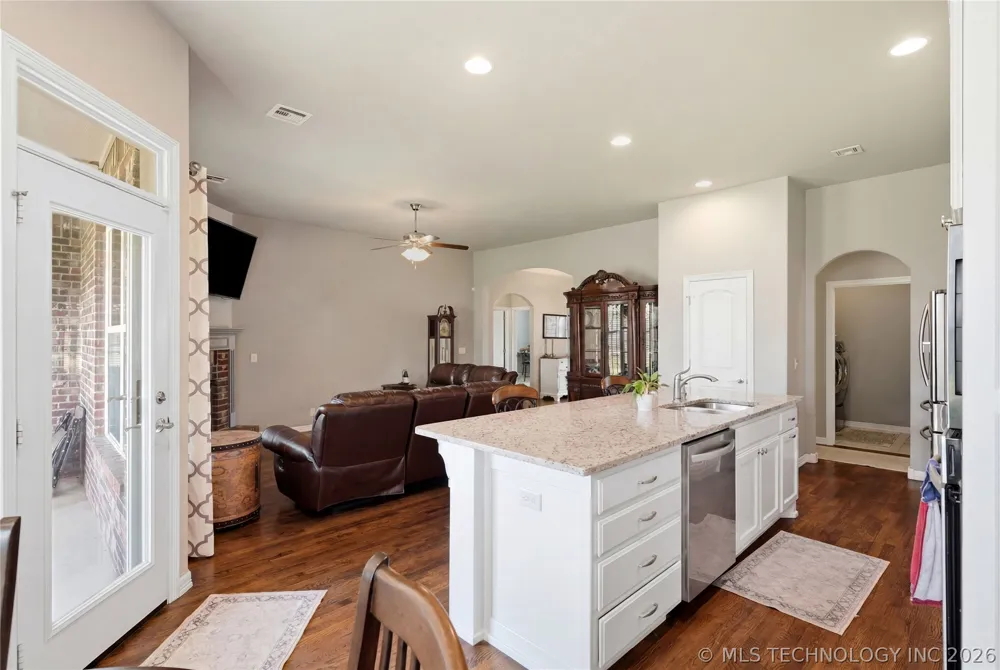 138 W 130th Street S Jenks, OK 74037