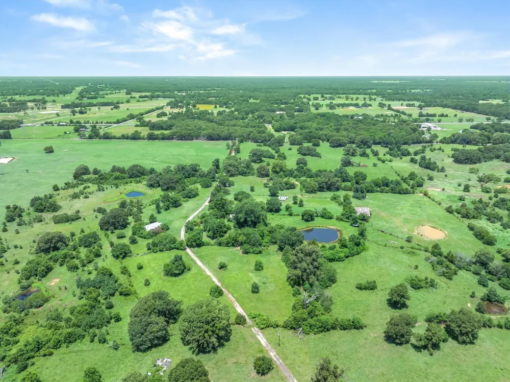3300 VZ CR 1903 Edgewood, TX 75117