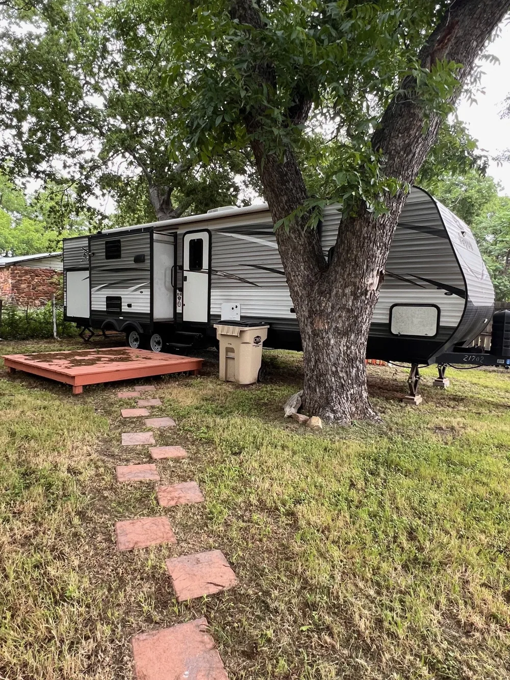 105 W Wrights Avenue Comanche, TX 76442