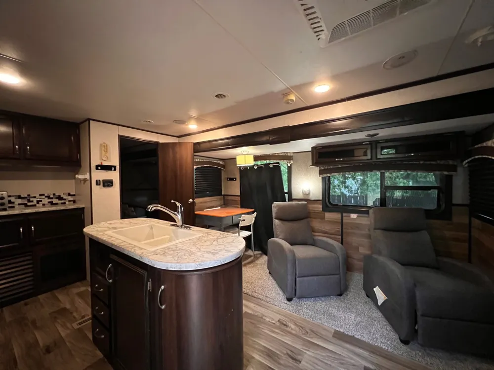105 W Wrights Avenue Comanche, TX 76442