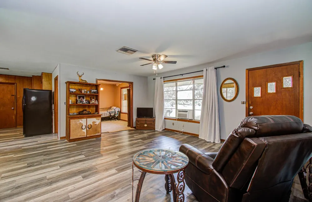 414 Forest Street Columbus, TX 78934