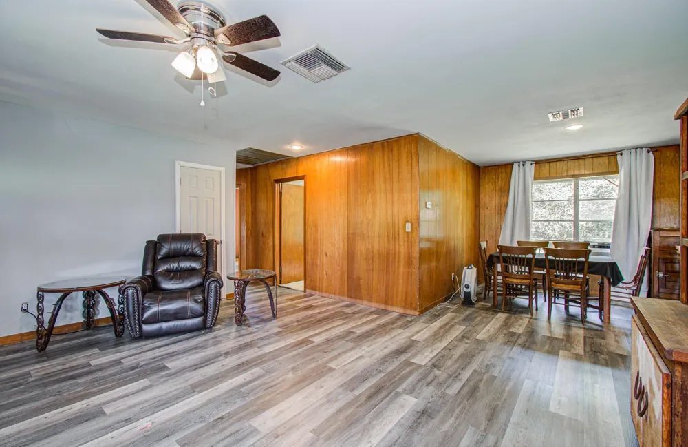 414 Forest Street Columbus, TX 78934