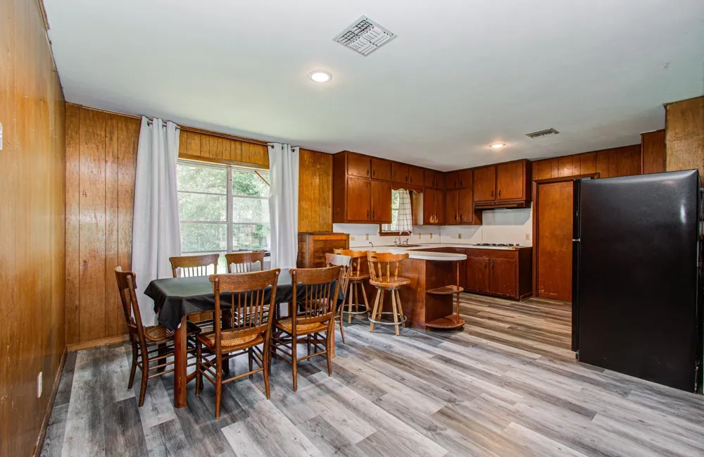 414 Forest Street Columbus, TX 78934