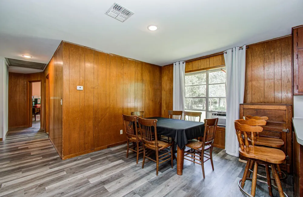 414 Forest Street Columbus, TX 78934