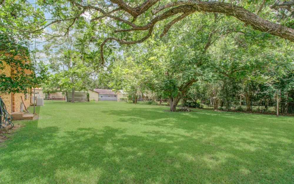 414 Forest Street Columbus, TX 78934