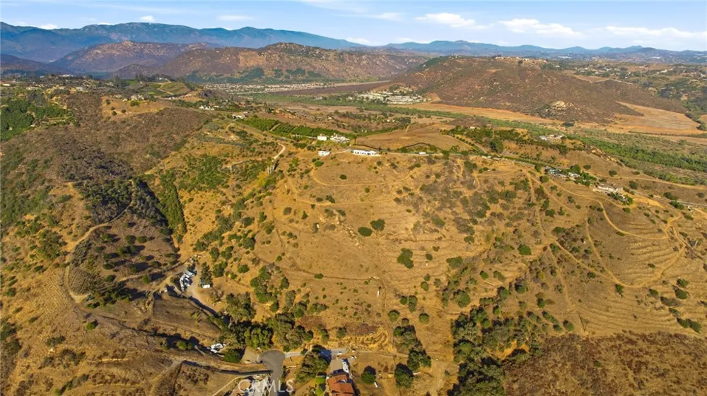 Live Oak Creek Circle Fallbrook, CA 92028