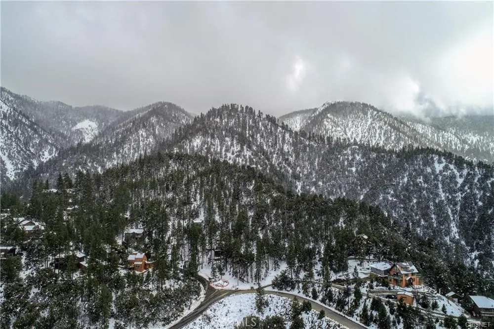2239 Bernina Pine Mountain Club, CA 93222