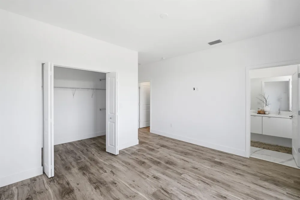 1548 NW 1st Avenue Pompano Beach, FL 33060