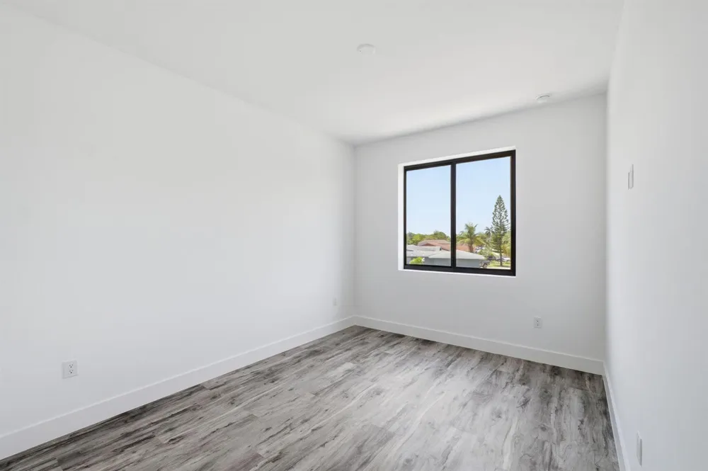 1548 NW 1st Avenue Pompano Beach, FL 33060