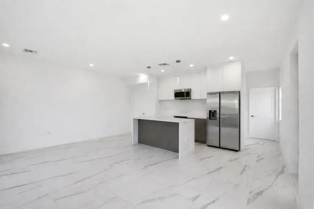 1548 NW 1st Avenue Pompano Beach, FL 33060
