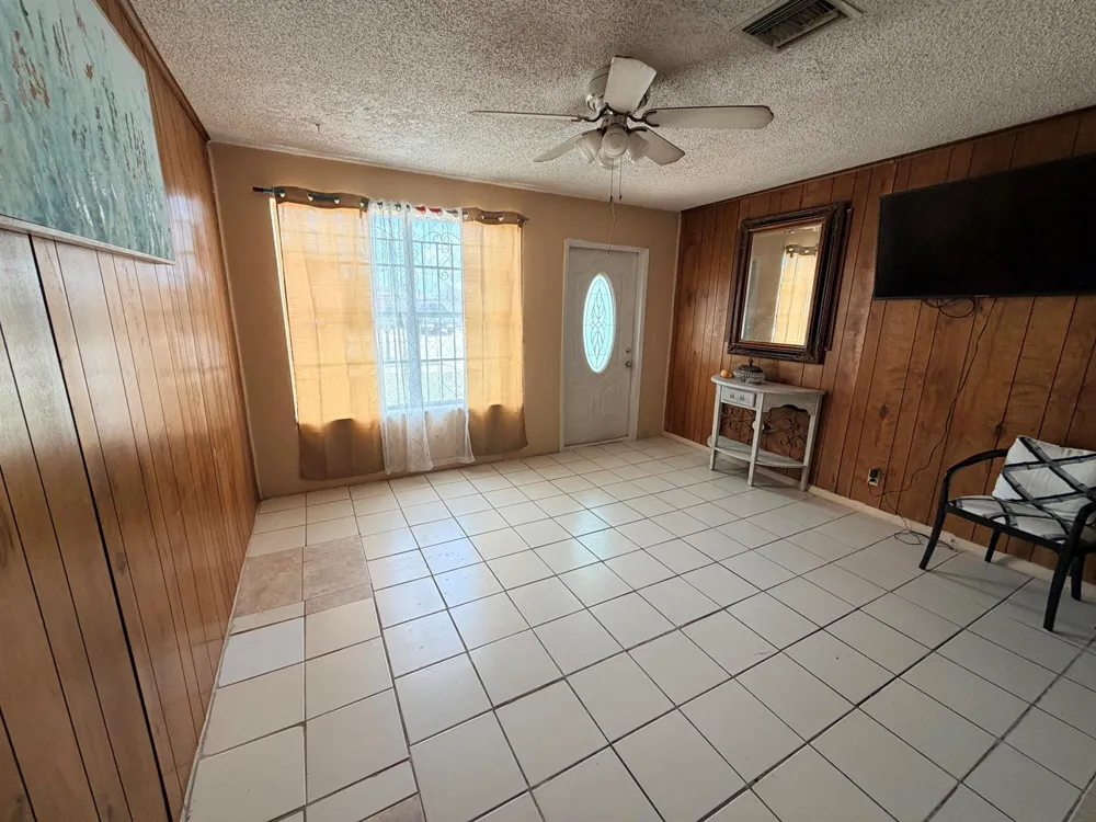 2033 Longwood Road West Palm Beach, FL 33409