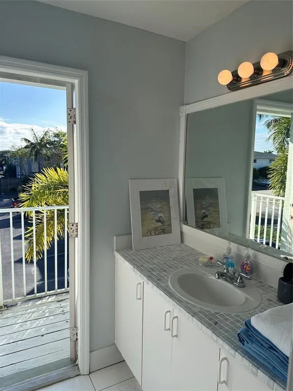 4121 NE 21st Terrace ##3 Lighthouse Point, FL 33064