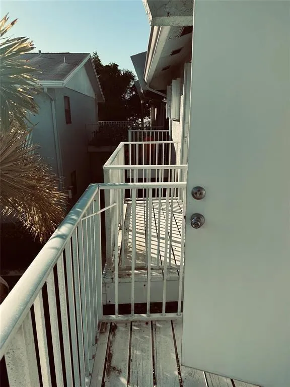 4121 NE 21st Terrace ##3 Lighthouse Point, FL 33064