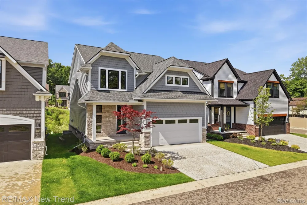 203 Mountain View Lane Milford Village, MI 48381