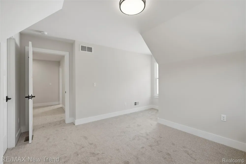 203 Mountain View Lane Milford Village, MI 48381