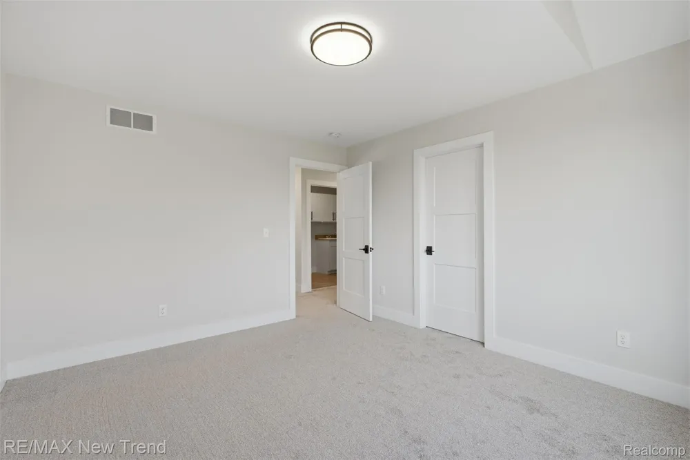 203 Mountain View Lane Milford Village, MI 48381