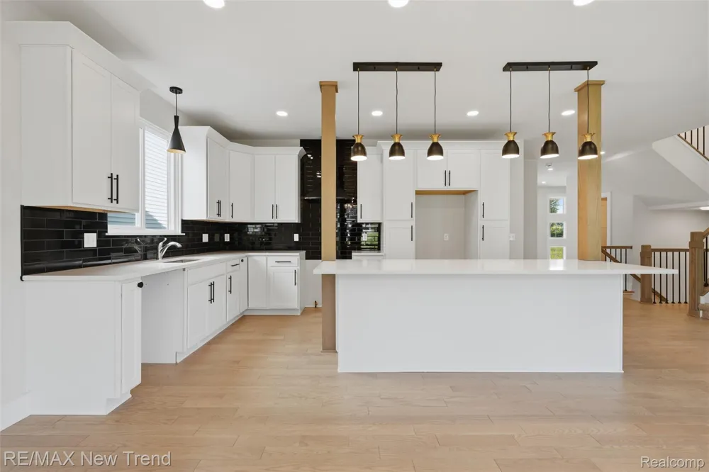 203 Mountain View Lane Milford Village, MI 48381