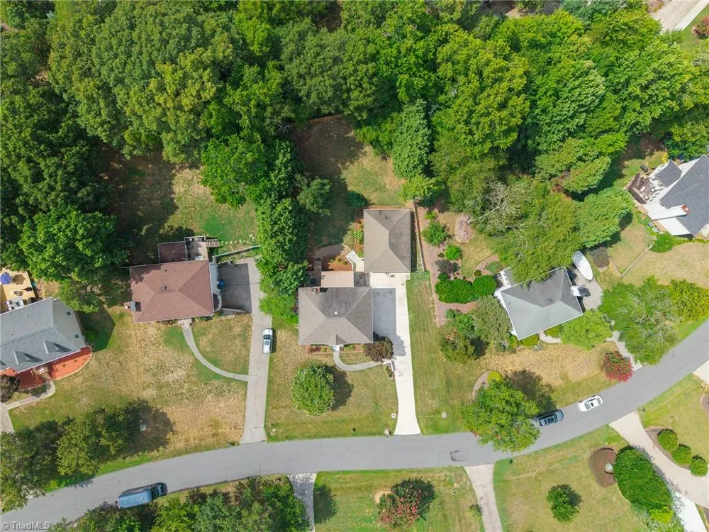 7049 Orchard Path Drive Clemmons, NC 27012