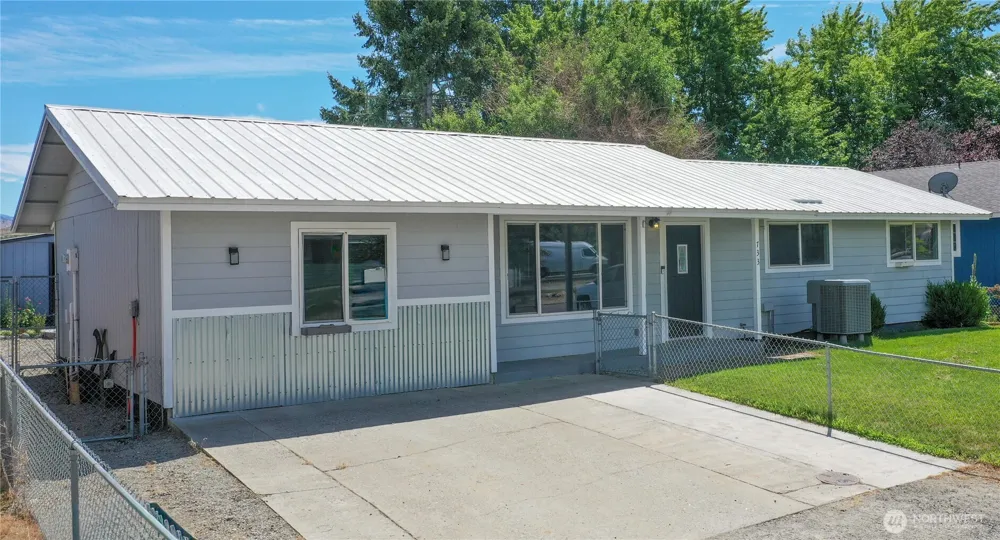 733 Ridge Place Omak, WA 98841