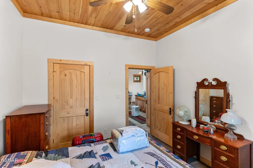615 Harold Drive Maryville, TN 37803