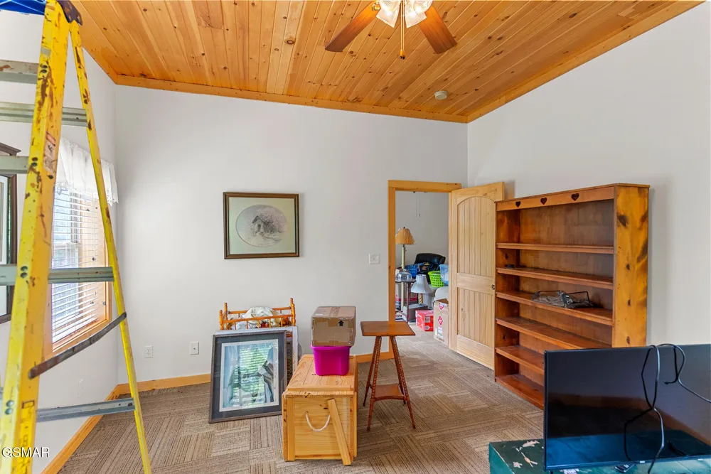 615 Harold Drive Maryville, TN 37803