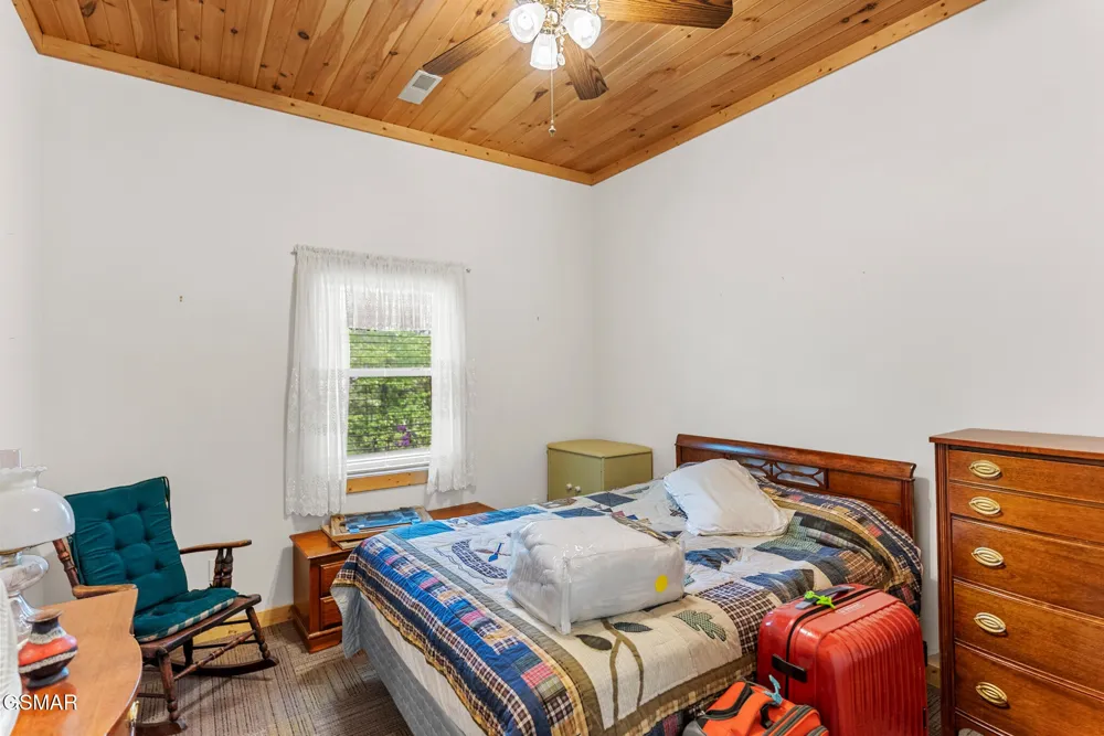 615 Harold Drive Maryville, TN 37803