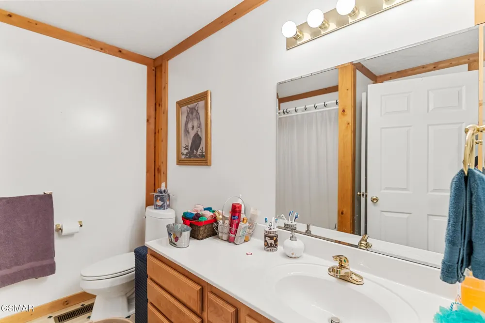 615 Harold Drive Maryville, TN 37803