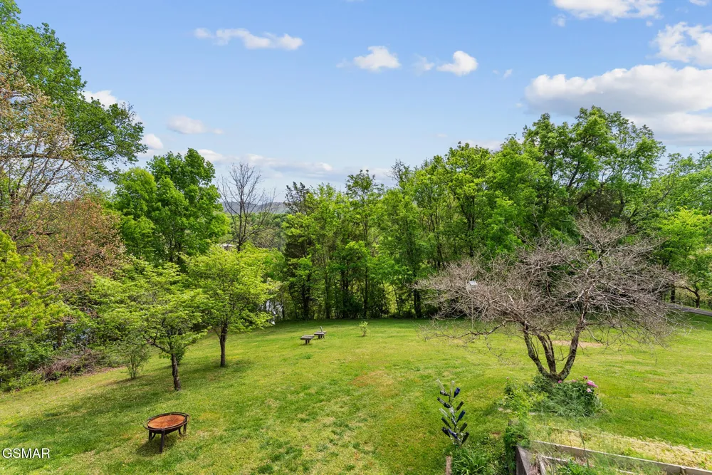 615 Harold Drive Maryville, TN 37803
