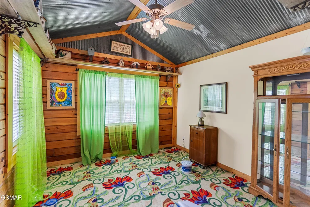 615 Harold Drive Maryville, TN 37803