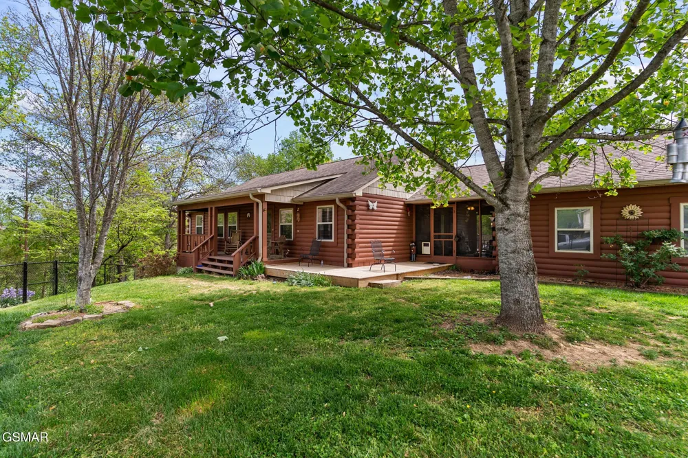 615 Harold Drive Maryville, TN 37803