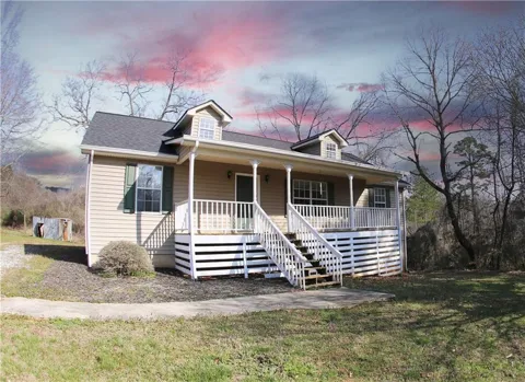 5523 Green Circle