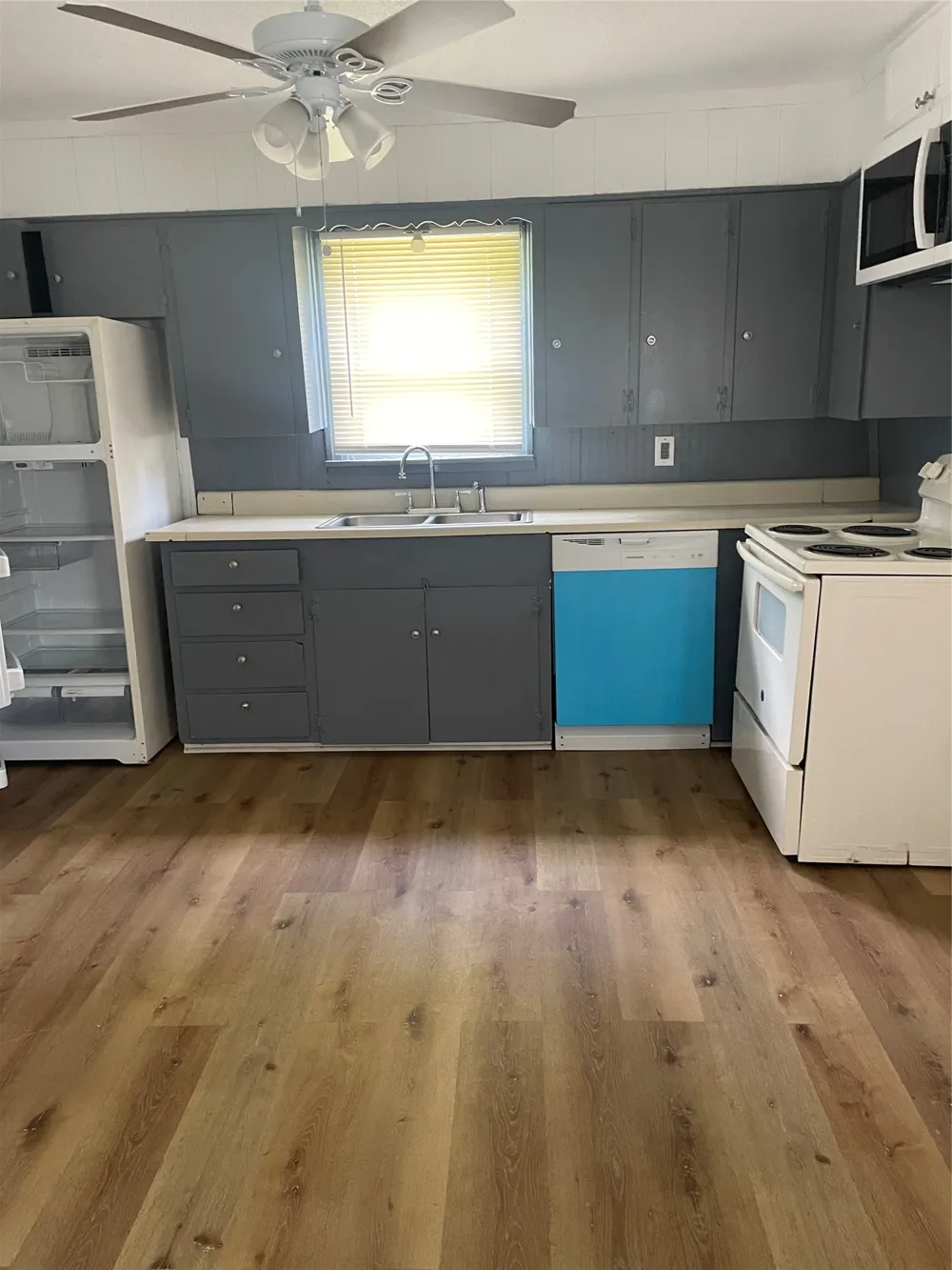 132 Cunningham Anna, TX 75409