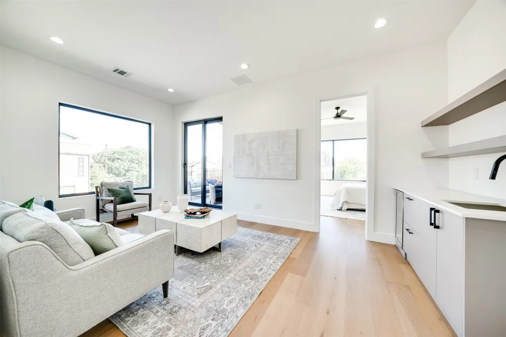 3825 Munger Avenue Dallas, TX 75206