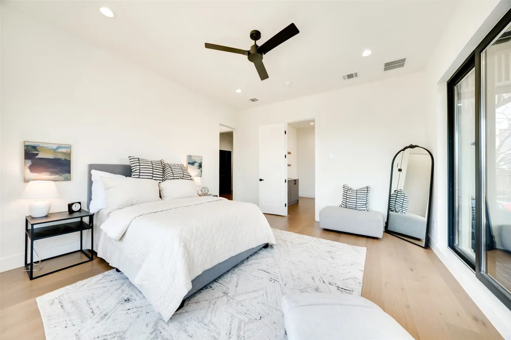 3825 Munger Avenue Dallas, TX 75206