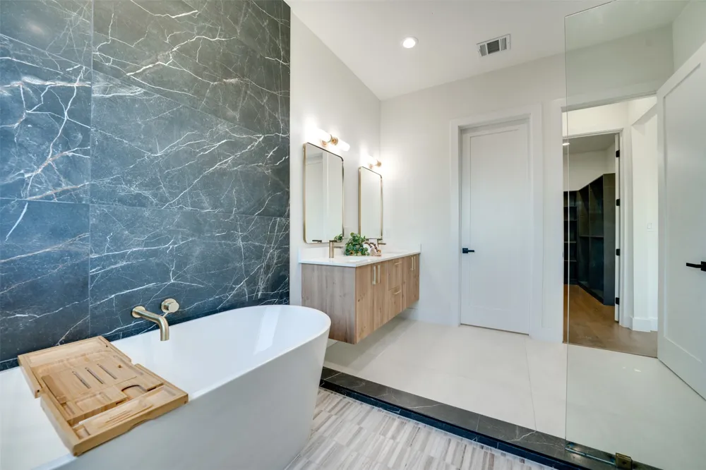 3825 Munger Avenue Dallas, TX 75206