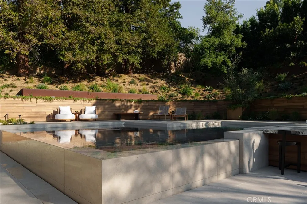 3187 Oakdell Rd Studio City, CA 91604