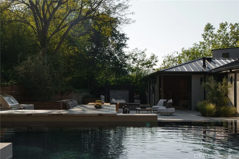 3187 Oakdell Rd Studio City, CA 91604