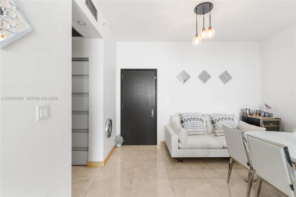 900 Biscayne Blvd #3704 Miami, FL 33132