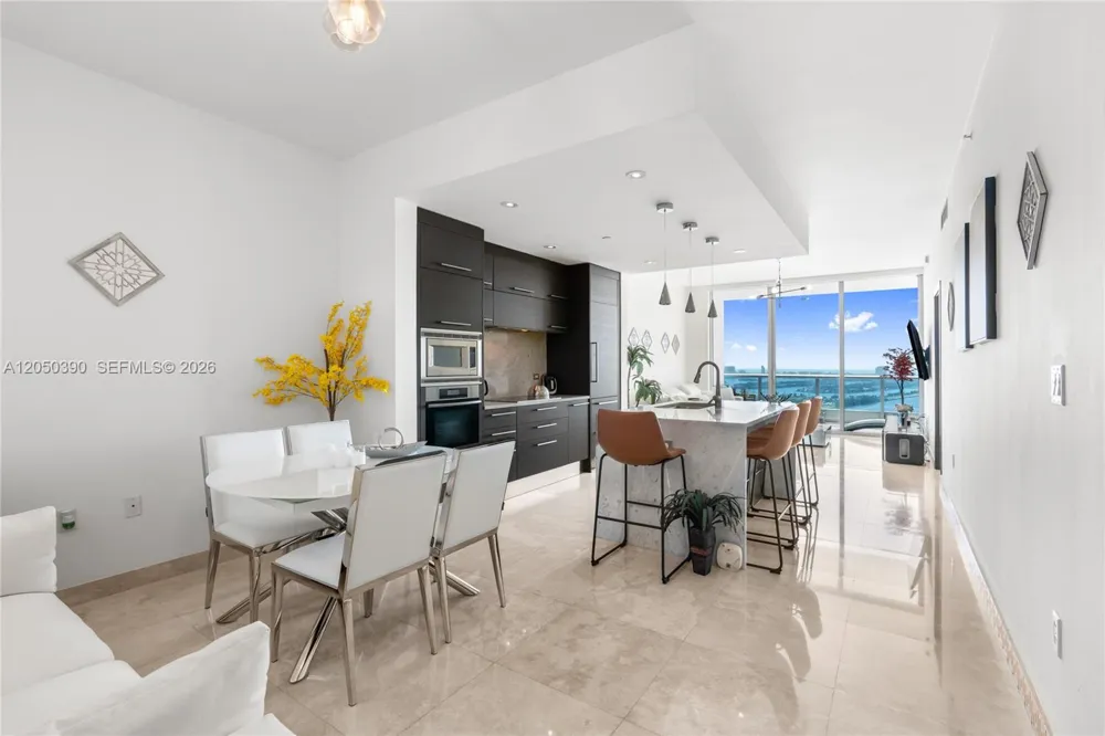 900 Biscayne Blvd #3704 Miami, FL 33132