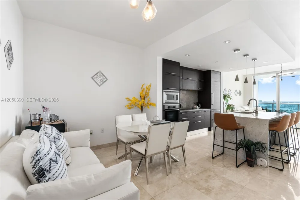 900 Biscayne Blvd #3704 Miami, FL 33132