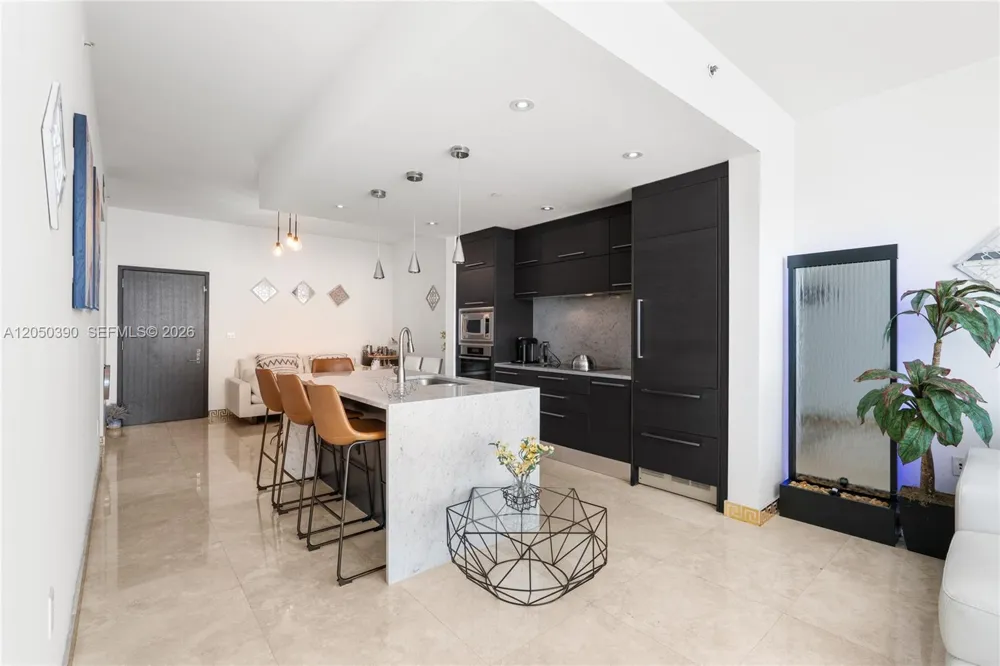 900 Biscayne Blvd #3704 Miami, FL 33132