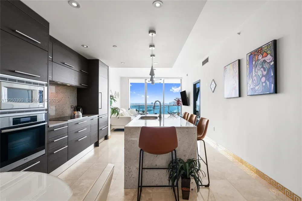 900 Biscayne Blvd #3704 Miami, FL 33132