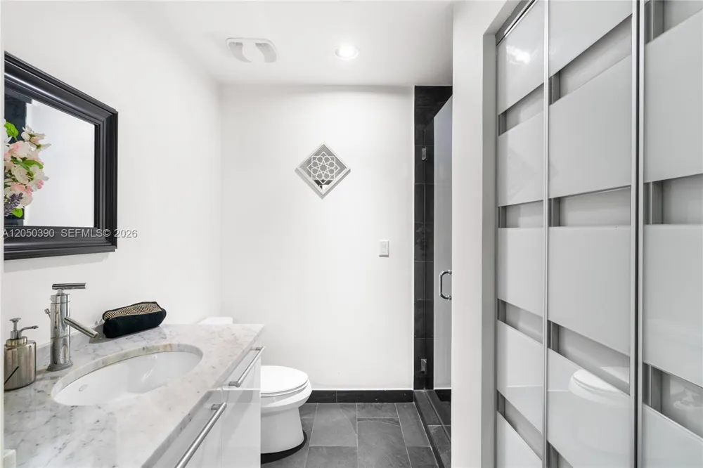 900 Biscayne Blvd #3704 Miami, FL 33132