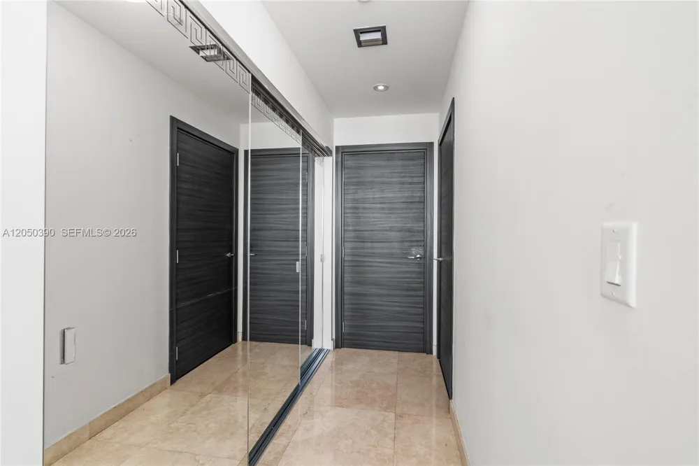 900 Biscayne Blvd #3704 Miami, FL 33132